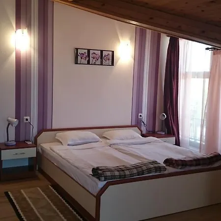 ゲストハウス Admiral ポモリエ